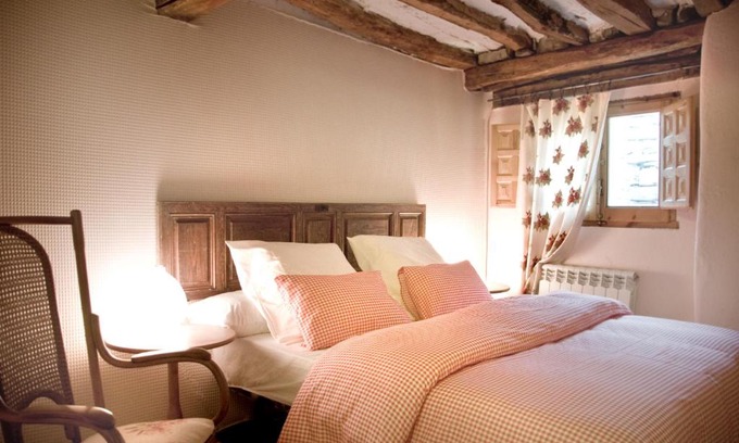 Navalsaz House | Casa Jardín
