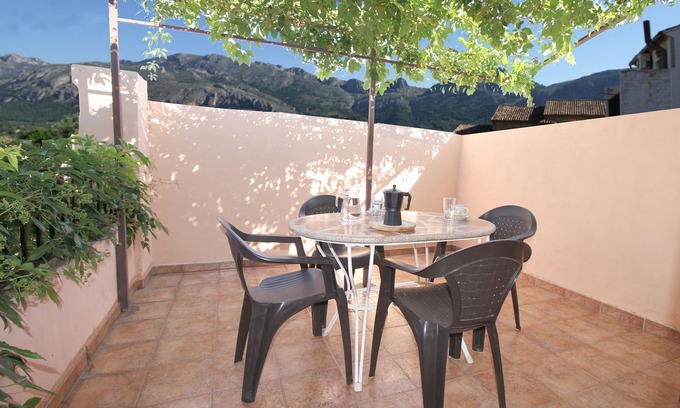 Benimantell Apartment | Casa La Muntanya 3 - Apartment with terrace in the Guadalest Valley