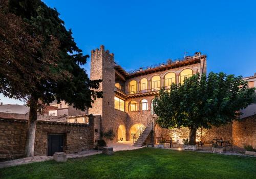 La Pobla de Cervoles Hotel | Casa Llobera 1792