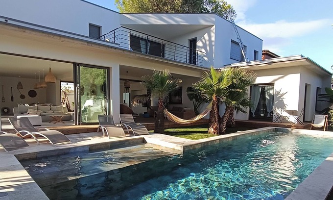 Lattes Villa | CASA LUMA between the sea and Montpellier