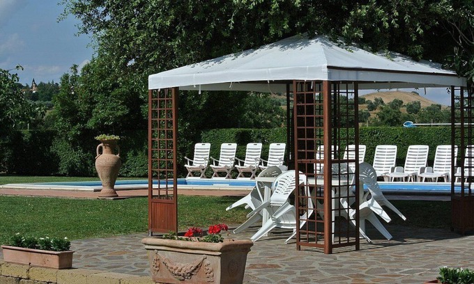 Campagnatico House | Casa Maggiorana B: A characteristic and welcoming cottage surrounded by the greenery, with Free WI-FI.