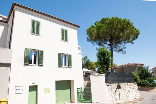 Osimo House | Casa Mally