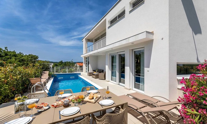 Klimno Villa | Casa Mariposa with heated pool and Seaview