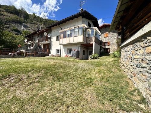 Verrayes House | CASA MENFREY