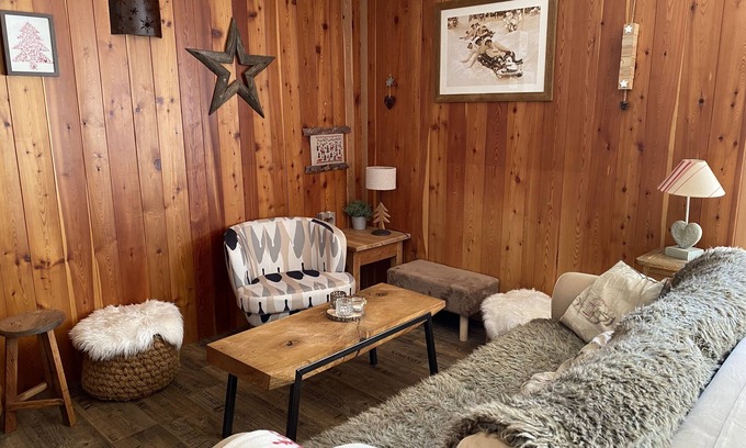 Ceillac Apartment | CASA MONTANA - QUEYRAS Apartment 8 pers. CEILLAC, Mountain Winter/Summer