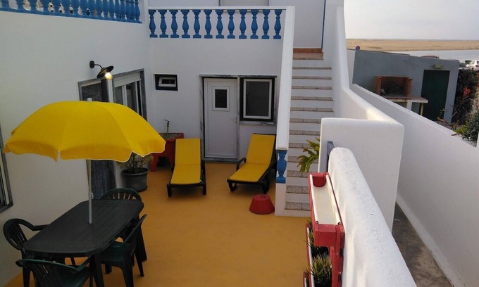 Sao Pedro da Cadeira House | Casa Na Praia - A Harmonia do Mar e do Campo a 45 Minutos de Lisboa