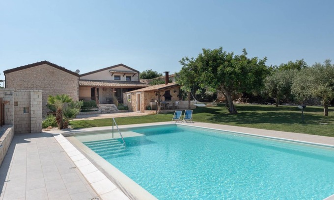 Casale Zappulla Villa | Casa Natia - Luxury Villa with pool