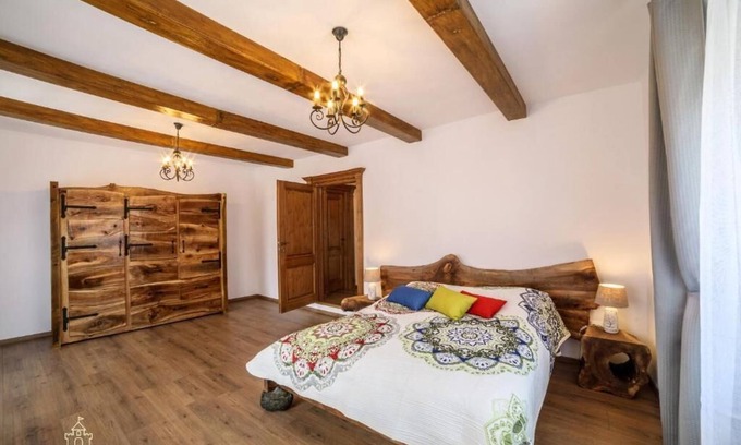 Sighisoara Apartment | Casa Otto Citadel Deluxe Apartment