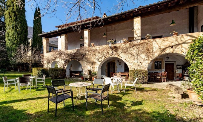 Sant Feliu de Pallerols House | CASA PRAT - tranquility, history and nature