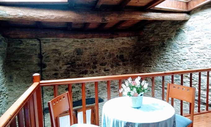 Triacastela House | Casa Pacios