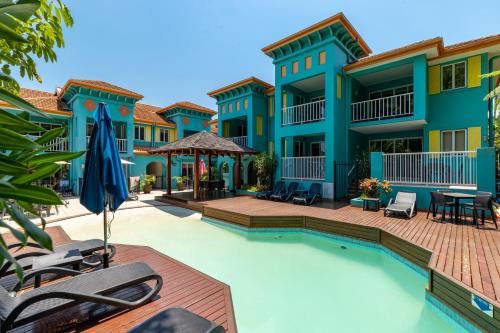 Port Douglas Apartment | CASA PAPAYA Adults Only Apartment