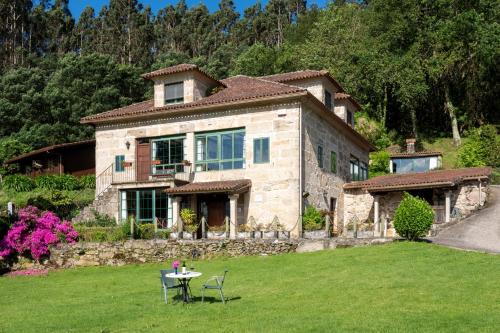 Arbo House | CASA PAZOS-ARBO