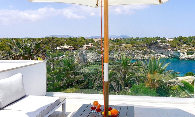 Cala Llombards Villa | Casa Poggibonsi al Mar ⚓️ -pool,sea view,on the beach in 3 minutes,roof terraces