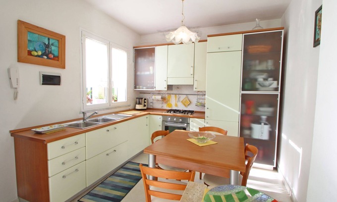Marina di Massa Apartment | Casa Pola - 450 m from Sea, 3 People, WiFi, Outdoor Area, Perfect for beach