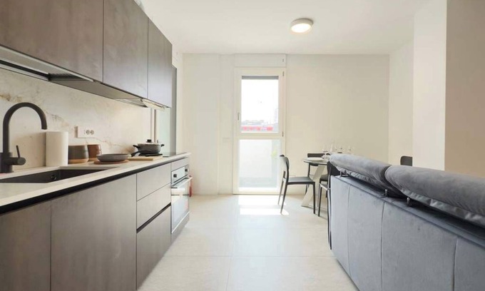 Ponte Seveso Apartment | Casa Raffaele, modern design next to central station