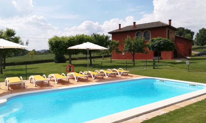 Gurb Villa | Casa Roca Carboner - 5 km from Vic. - Pool, Huge Garden, Games Room & much more