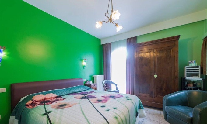 Zonhoven House | Casa Roman - Bed & Breakfast