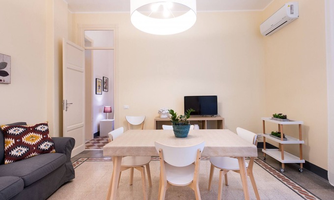 Kalsa Apartment | Casa Rorrò nei pressi di Via Roma by Wonderful Italy