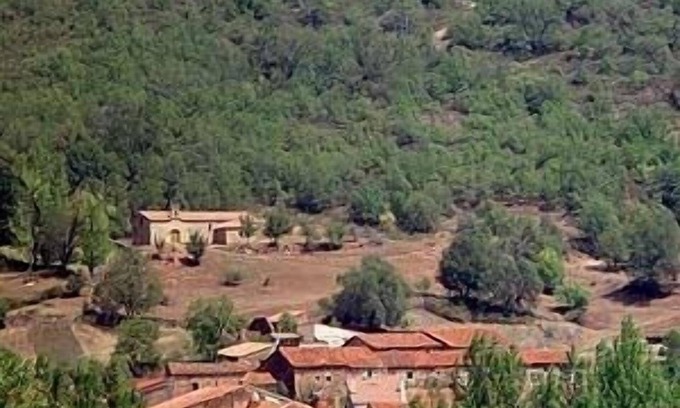 Salas de los Infantes Cottage | Casa Rural Castro for 6/7 people