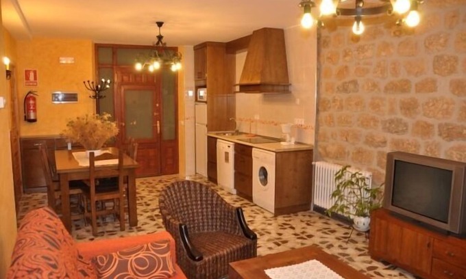 Canicosa de la Sierra Cottage | Casa Rural Bocanegra for 2 people