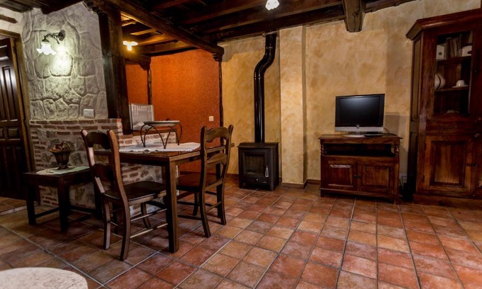 San Esteban de la Sierra House | casa rural la tramonera