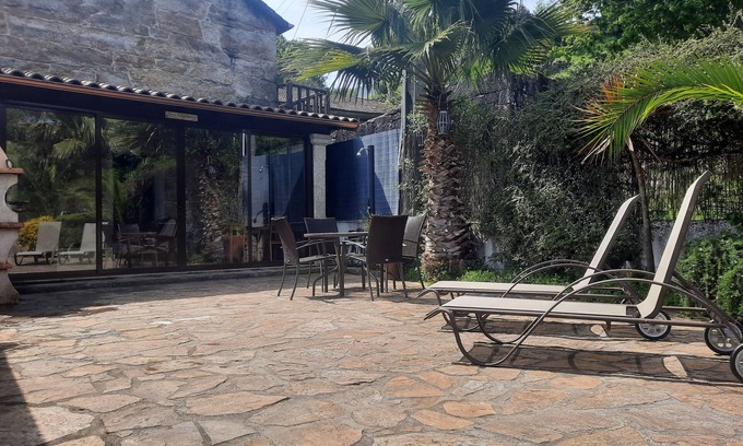 Avion House | Casa Rural Cabo de Aráns