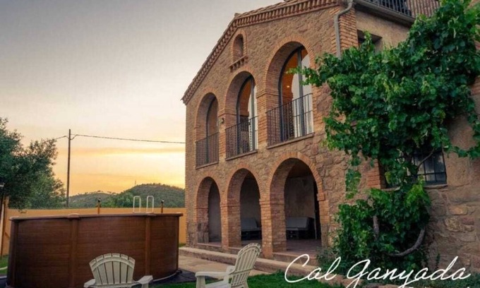 Cardona House | Casa Rural en Cardona