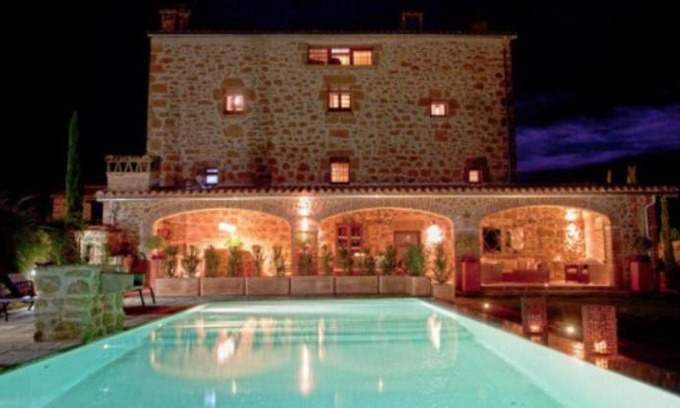 Castellar de la Ribera Ski Chalet | Casa rural l`Avellana