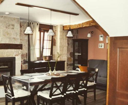 Valmala House | Casa Rural La Genciana VALMALA