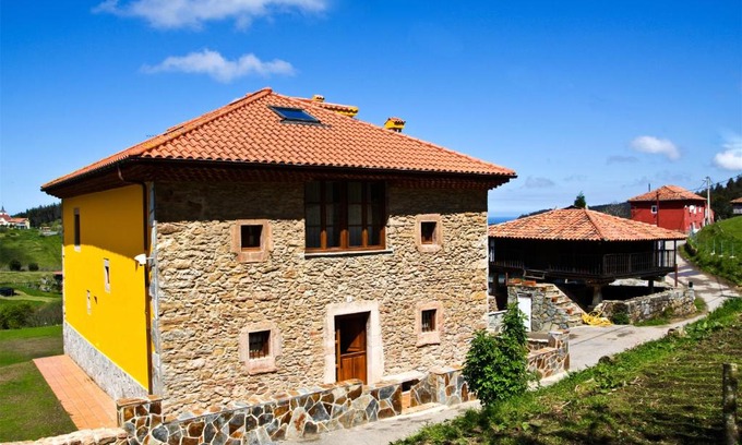 Soto Del Barco House | Casa Rural Los Sombredales