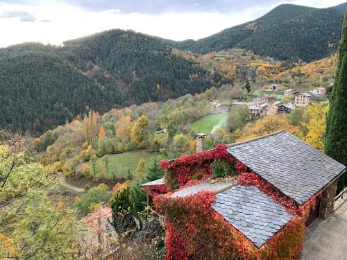 Toses House | Casa Rural Pirineu Nevà