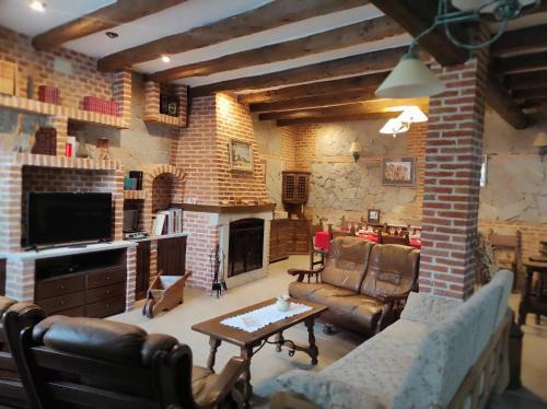 Velayos House | Casa Rural Puerta de Castilla