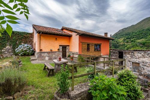 Santianes de Ola House | Casa Rural Ricao