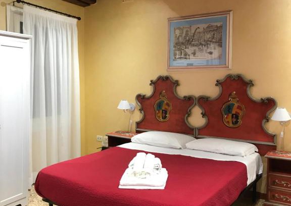 Castello Apartment | Casa San Severo