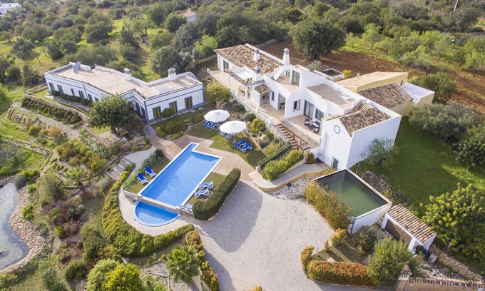 Ariolos Cottage | Casa Serena | 6 Bedrooms | Country House | Estoi