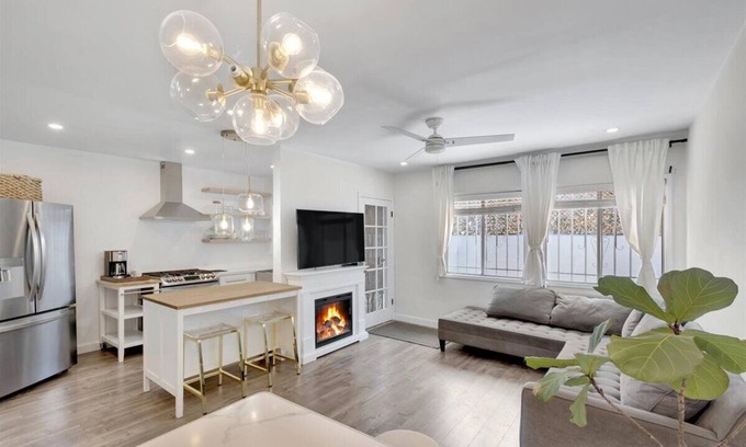 Mid City House | Casa Sharp