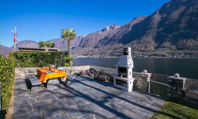 Riva San Vitale Apartment | Casa Sibylle
