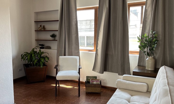 Guatemala City Historical District House | Casa Stella Centro Histórico. Centrally located family-sized house.