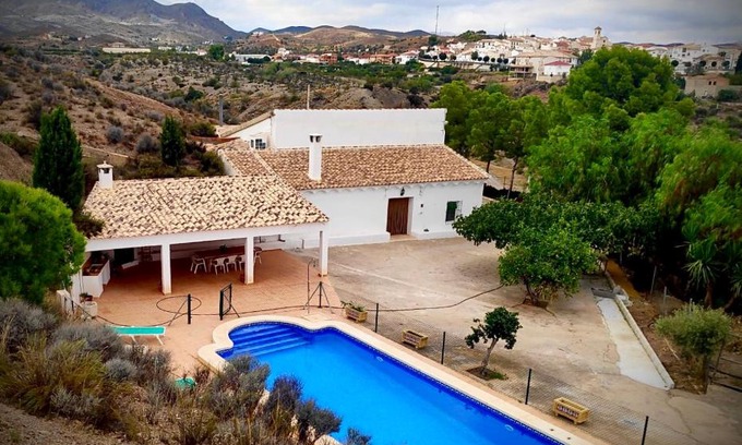Taberno House | Casa Teatro RAÍCES