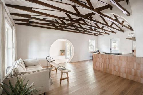Croissant Park House | Casa Terra Lumi - at lumicollection