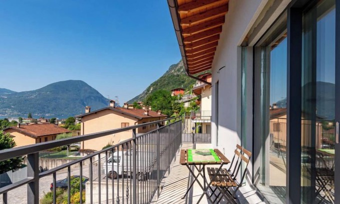 Porlezza Apartment | Casa Tondi by Interhome