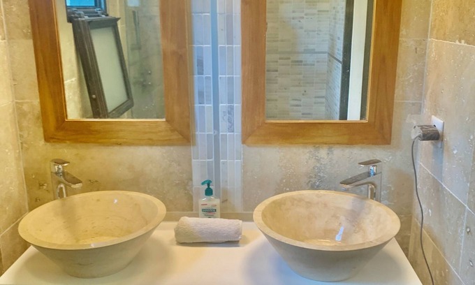 Carosse Villa | Casa Toscane, luxury villa in St Gilles les Bains, swimming pool, jacuzzi