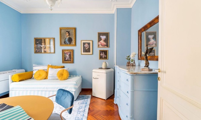 Flaminio Apartment | Casa Tudor, Charmy British Eccentric Flat