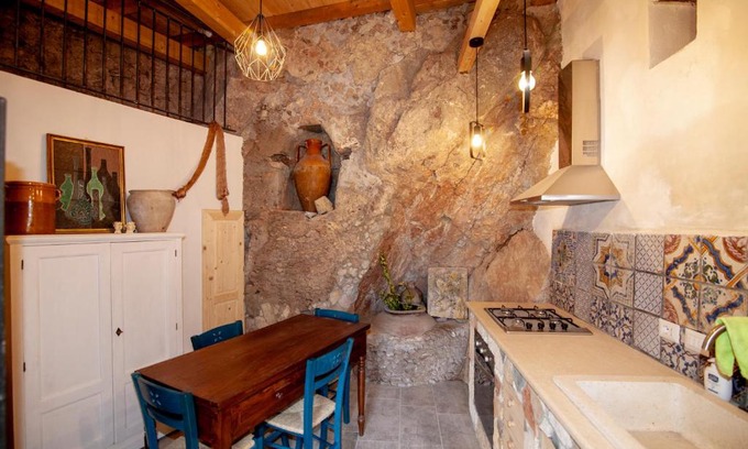 Forza d'Agro House | Casa Vacanza La Rocca