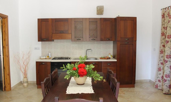 Tiggiano House | Casa Vacanze La Cupa
