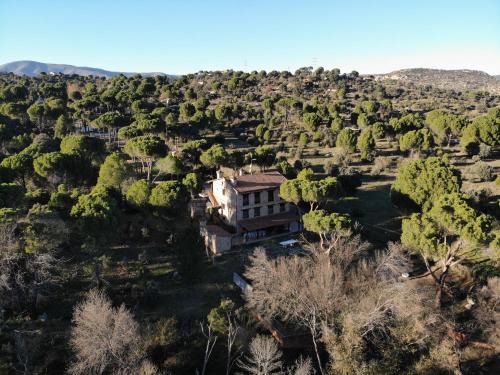 El Tiemblo House | Casa Valdesanmartin - Country House, 10500sqm, Pool, Paddel & Bbq