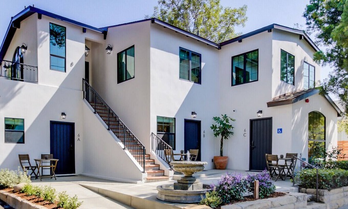 Upper East Apartment | Casa Valerio Unit 6C-Boutique Suite in Downtown Santa Barbara