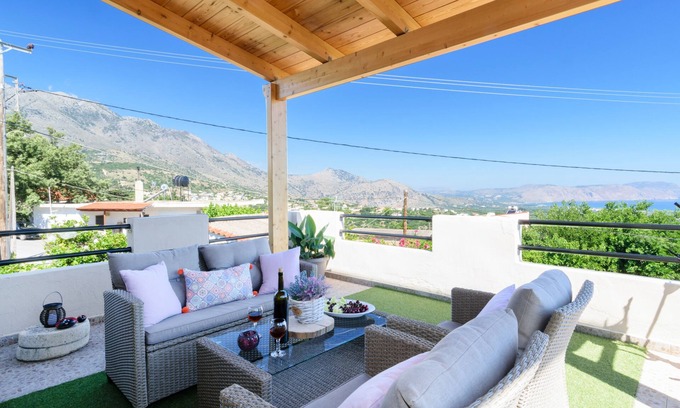 Kastellos House | Casa Vasilia Traditional Home