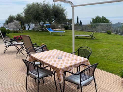 Imperia House | CASA VISTA MARE - Superb garden and Parking included