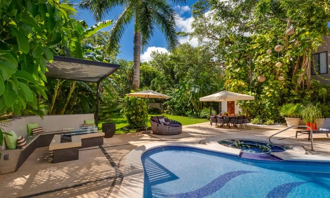 Playacar House | CASA YOLO- Book your Dream! Comfort, Elegance & Special Discount.